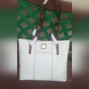 Dooney & Bourke Tote